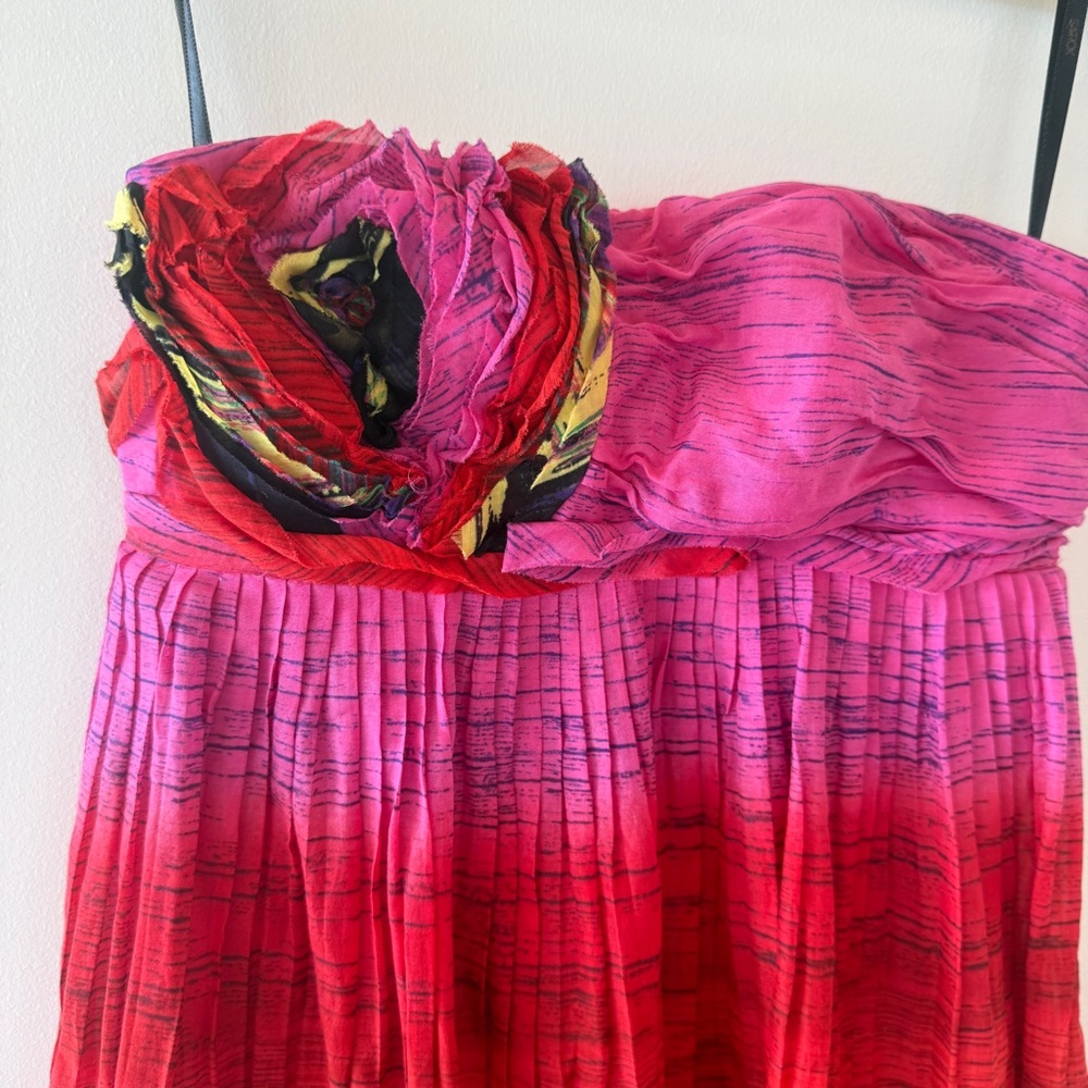 LaROK Strapless Ombre Rosette Mini Dress Pink Red Pleated | Womens XS - Picture 4 of 7